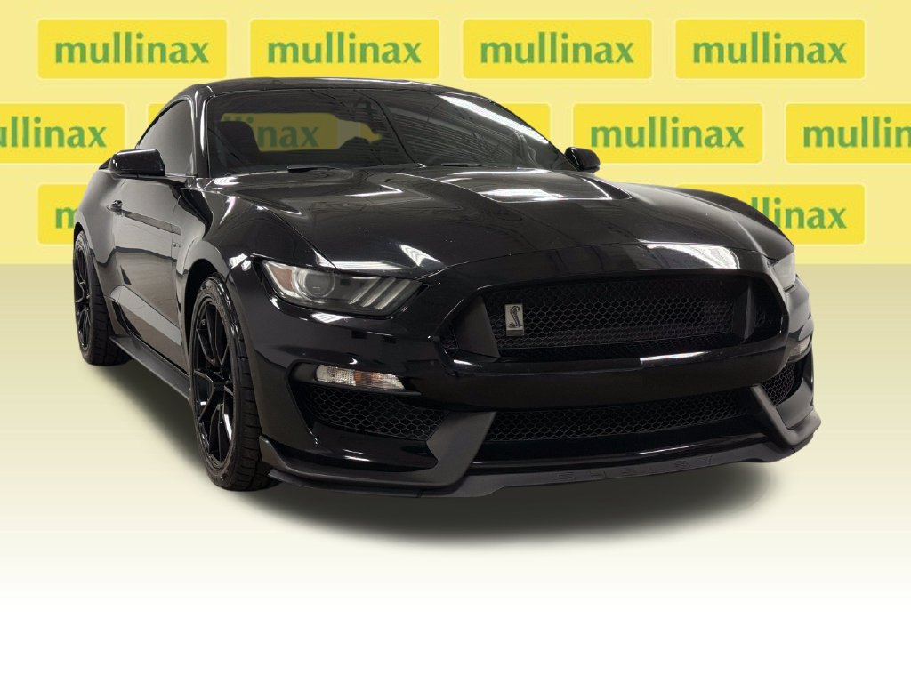 Used 2020 Ford Mustang Shelby GT350 w/ Technology Package RWD image 2
