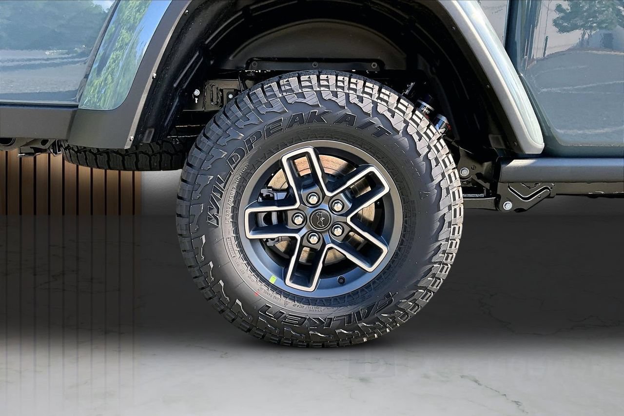 New 2026 Jeep Gladiator Mojave AWD/4WD image 32