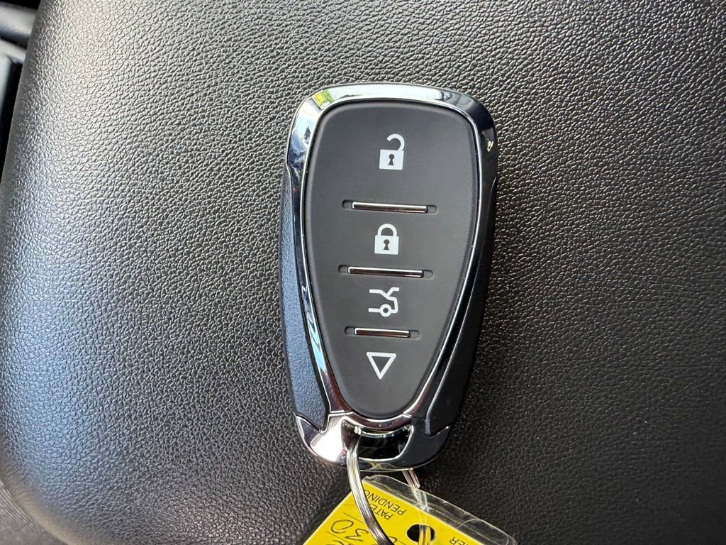 Used 2021 Chevrolet Equinox LT image 32