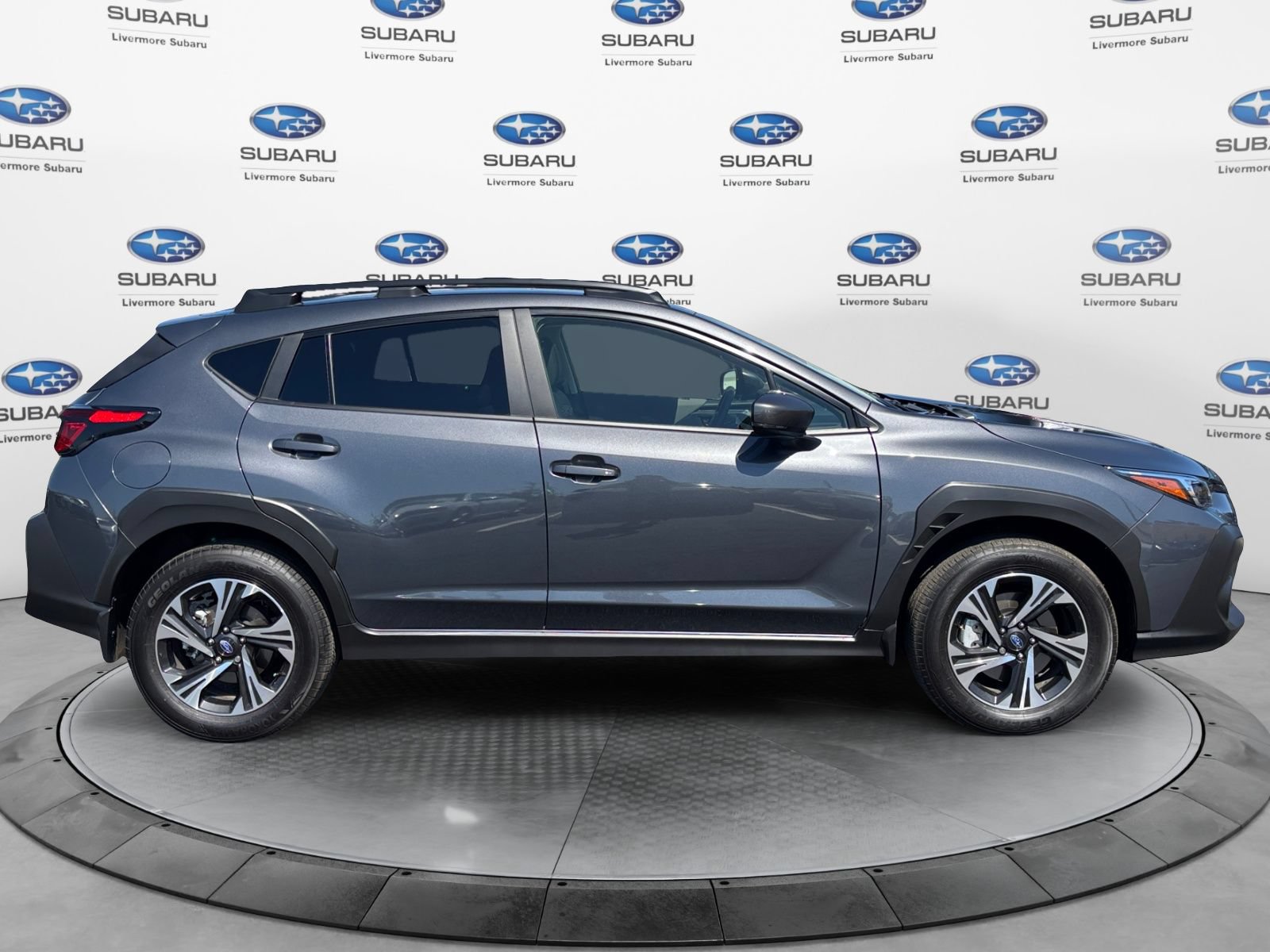 Used 2025 Subaru Crosstrek 2.5i Premium AWD/4WD image 6