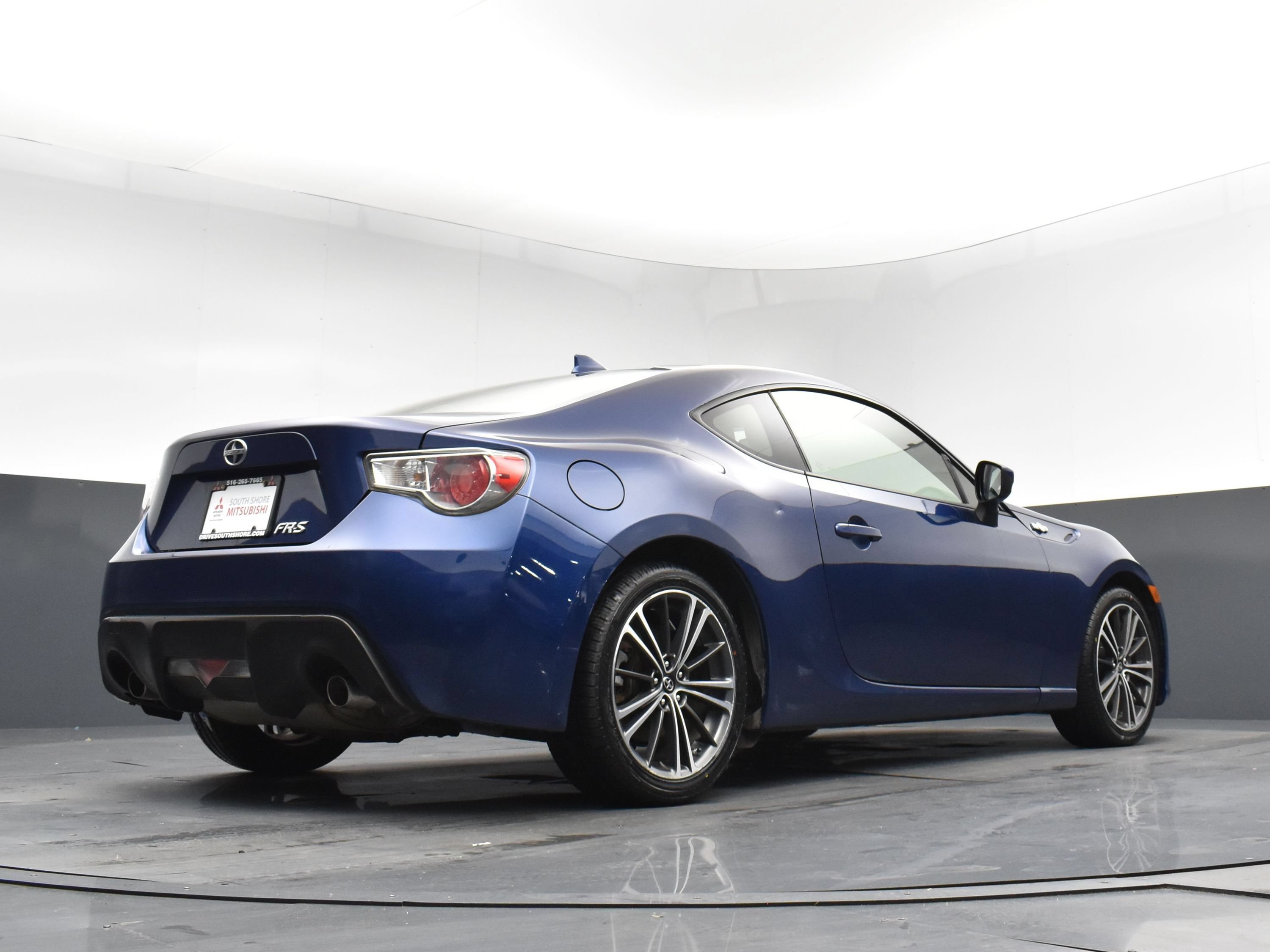 Used 2015 Scion FR-S RWD image 18