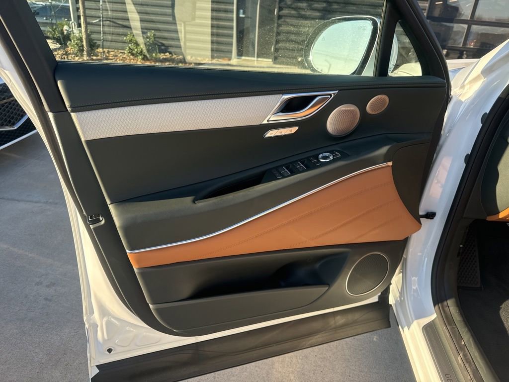 New 2026 Genesis GV80 2.5T Prestige image 10