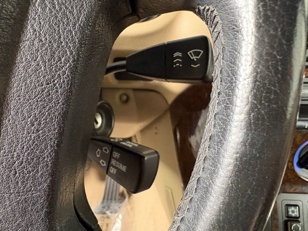 Used 1998 BMW Z3 2.8 RWD image 22