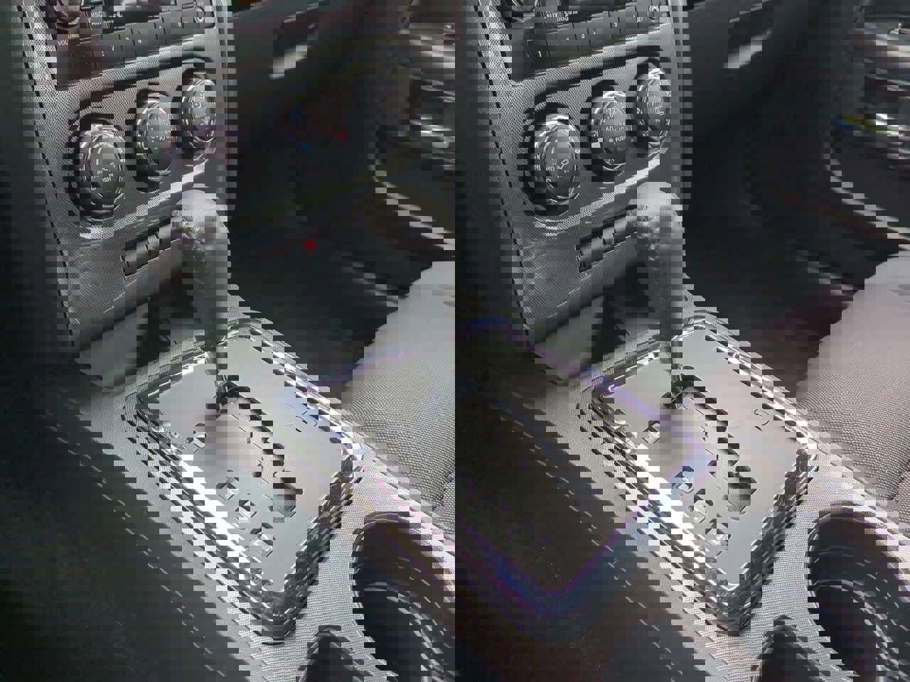 Used 2014 Dodge Challenger SXT image 26