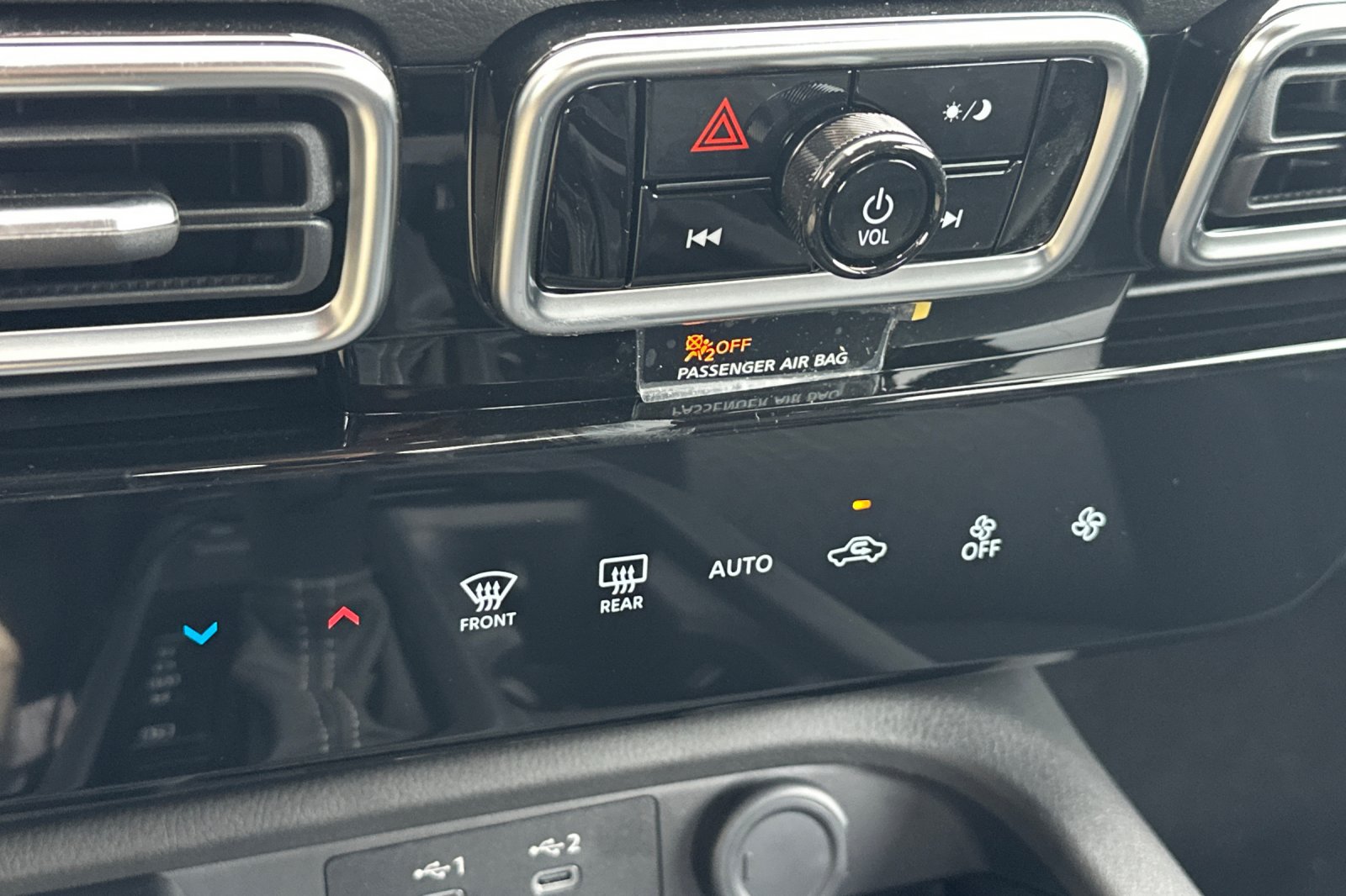 New 2026 Nissan Sentra SV w/ Floor Mat Package FWD image 19