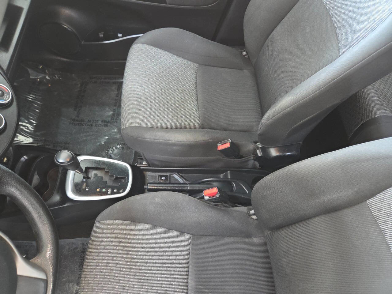 Used 2017 Toyota Yaris L FWD image 17