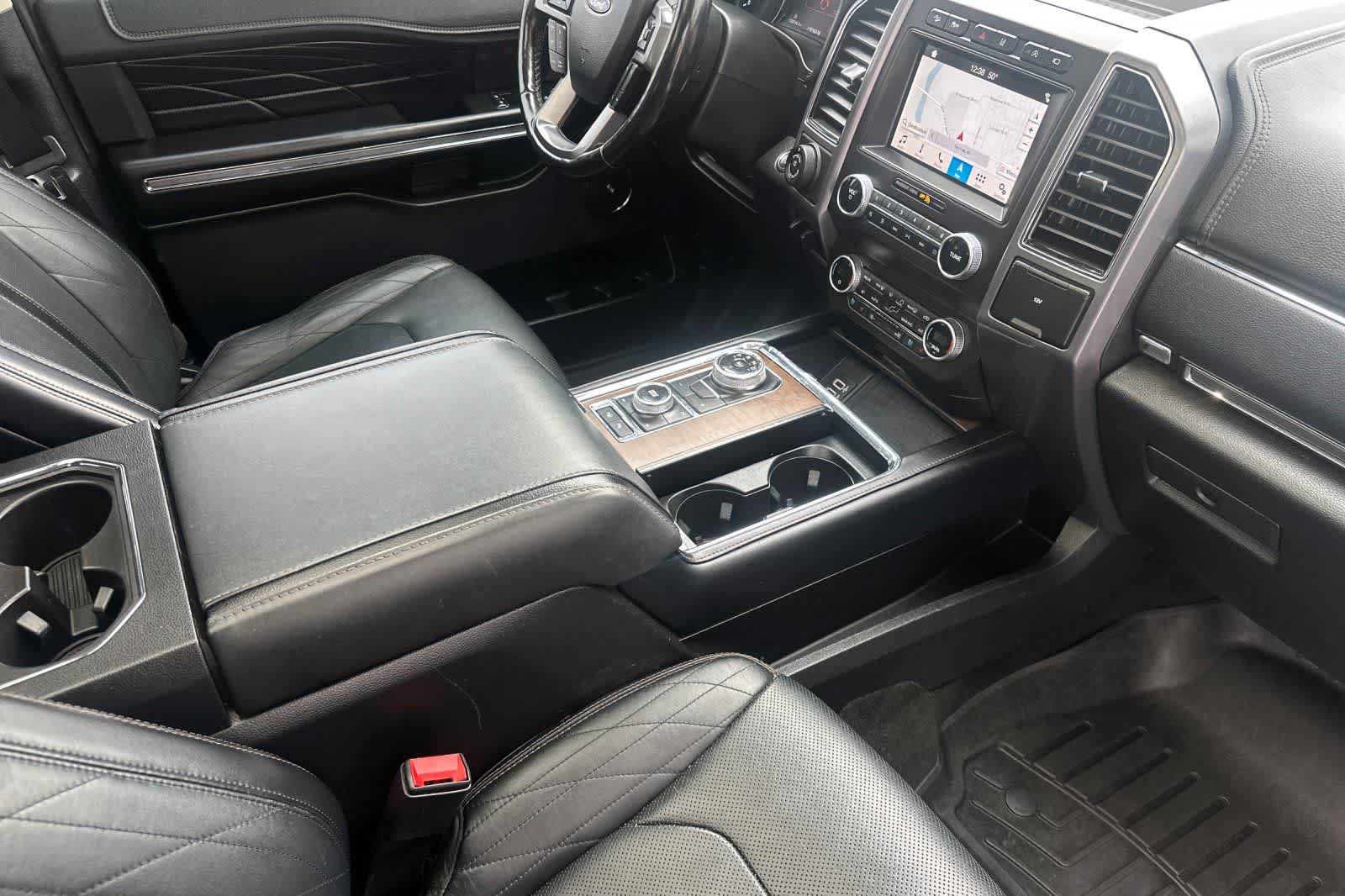 Used 2019 Ford Expedition Max Platinum AWD/4WD image 18