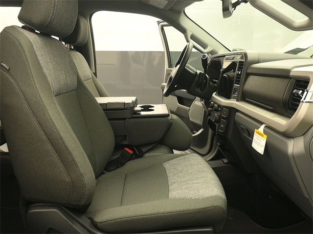 New 2026 Ford F250 XLT w/ XLT Premium Package image 16
