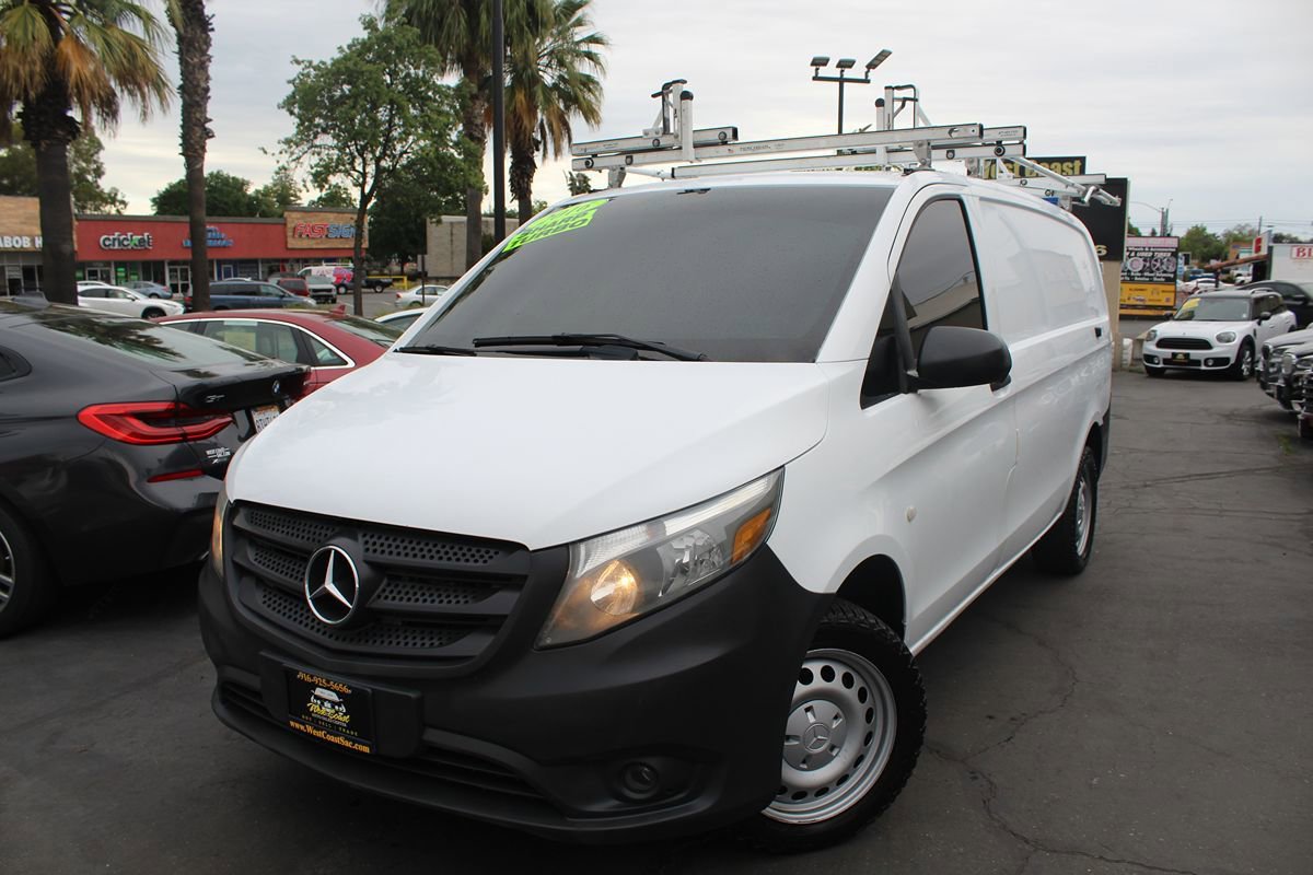 Used 2016 Mercedes-Benz Metris image 32