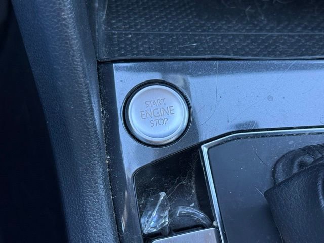 Used 2020 Volkswagen Tiguan SEL image 20