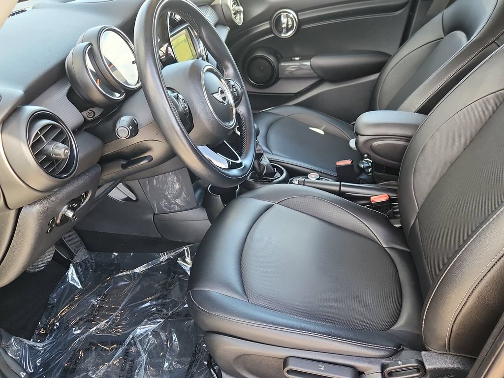 Used 2018 MINI Cooper 4-Door Hardtop FWD image 7