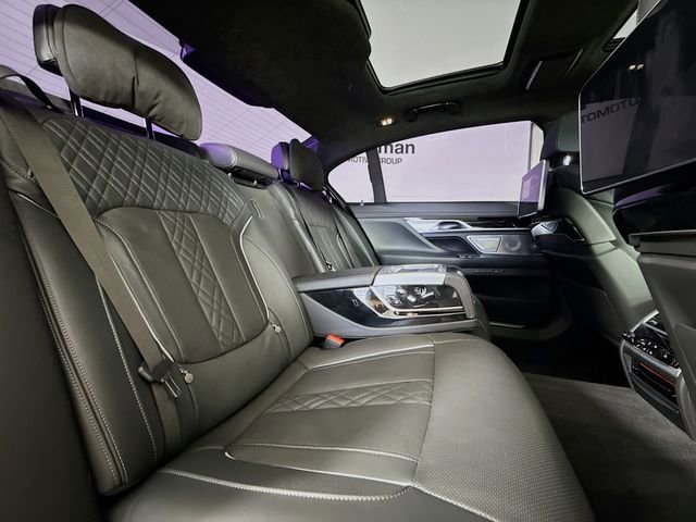 Used 2022 BMW ALPINA B7 xDrive ALPINA B7 xDrive w/ Luxury Rear Seating Package image 30