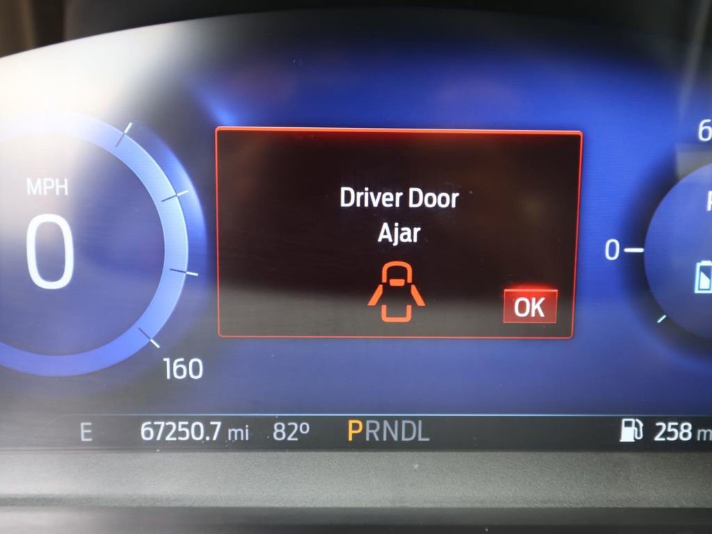 Used 2022 Ford Escape Titanium image 18