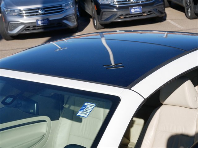 Used 2014 Volkswagen Eos Executive image 11