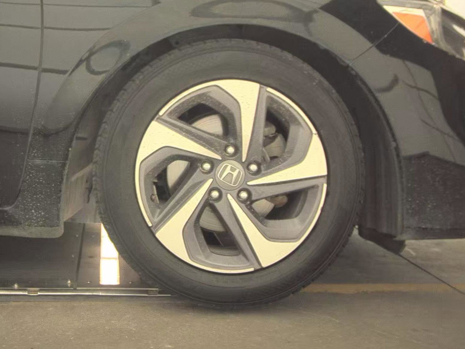Used 2019 Honda Insight EX image 5