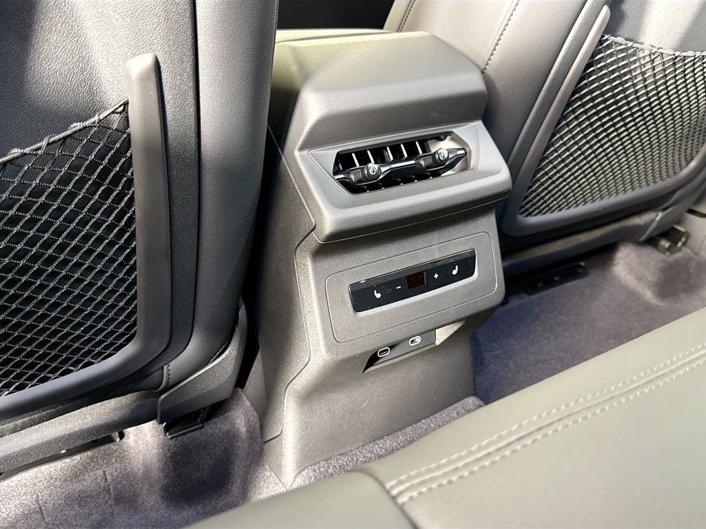 New 2027 Audi SQ6 e-tron Premium Plus AWD/4WD image 17