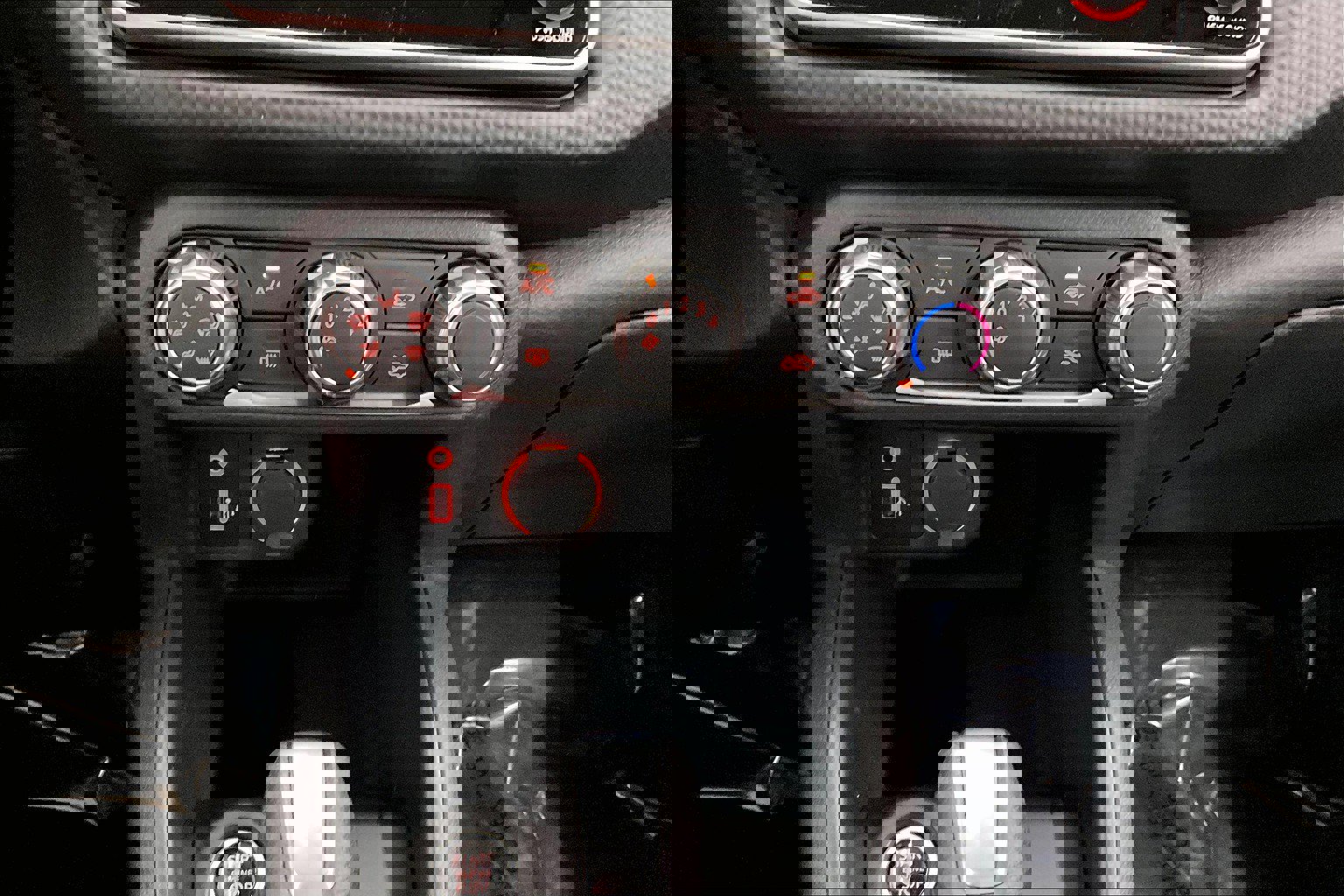 New 2025 Nissan Kicks Play S image 49