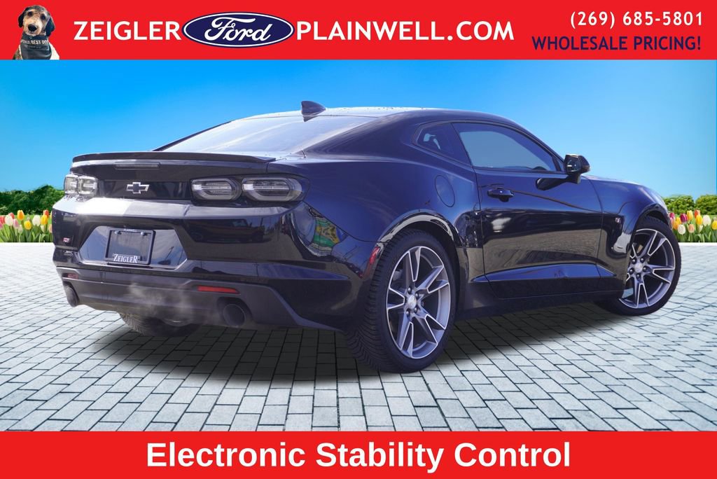 Used 2019 Chevrolet Camaro LT image 7