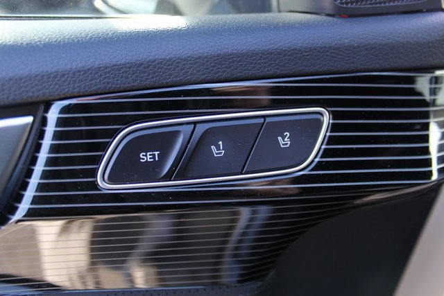 Used 2023 Hyundai Palisade Calligraphy image 10