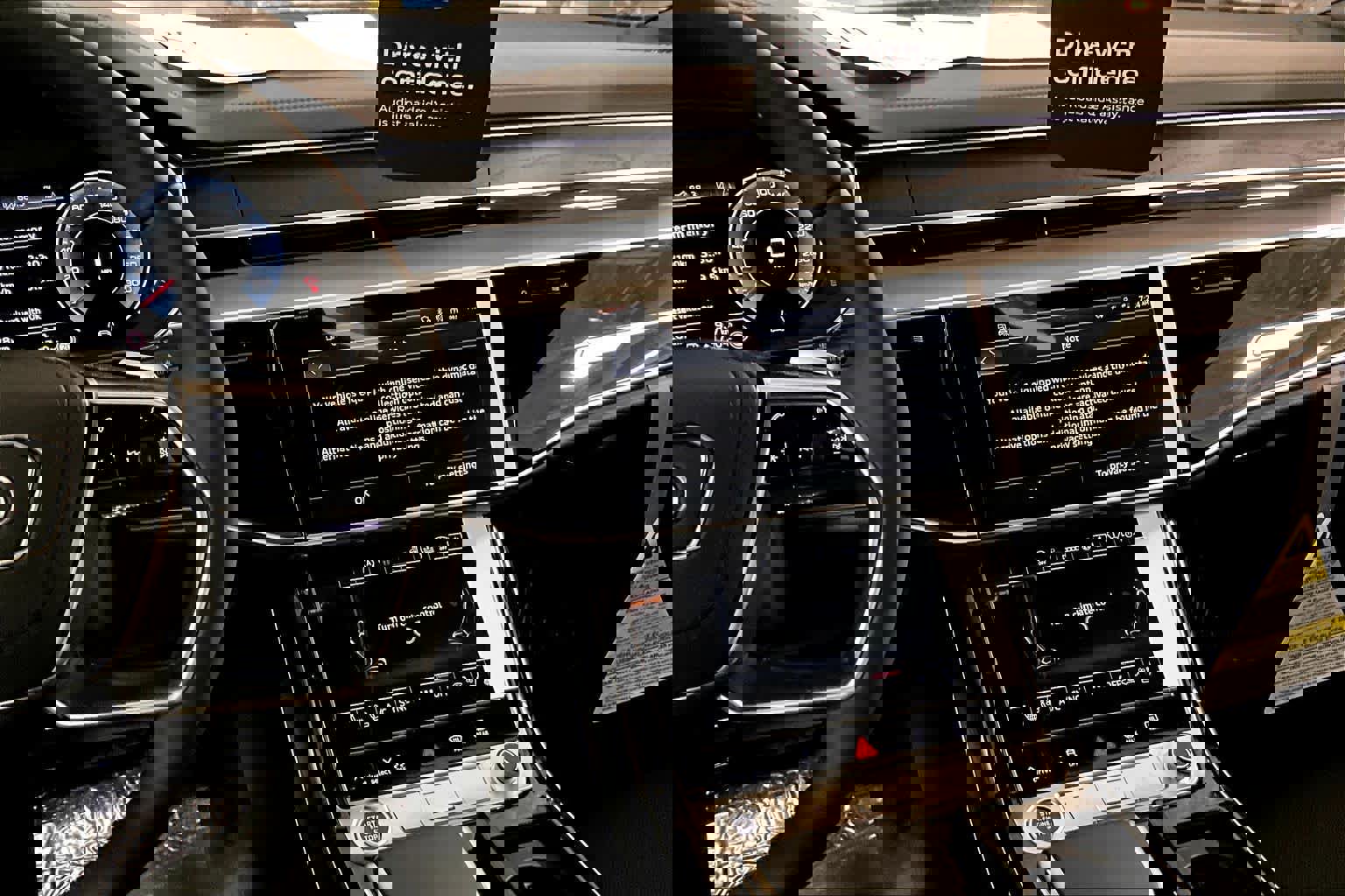 New 2026 Audi A8 L 3.0T image 6