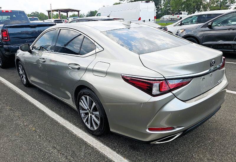 Used 2021 Lexus ES 350 w/ Premium Package FWD image 5