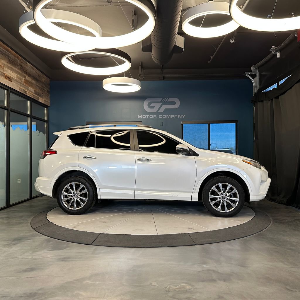 Used 2017 Toyota RAV4 Platinum image 2