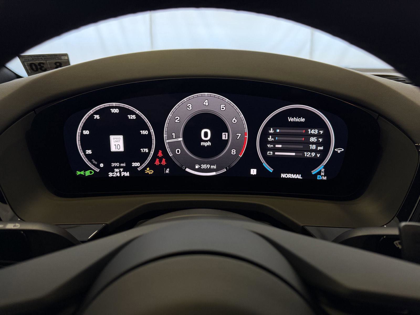 Certified 2025 Porsche Panamera 4 image 21