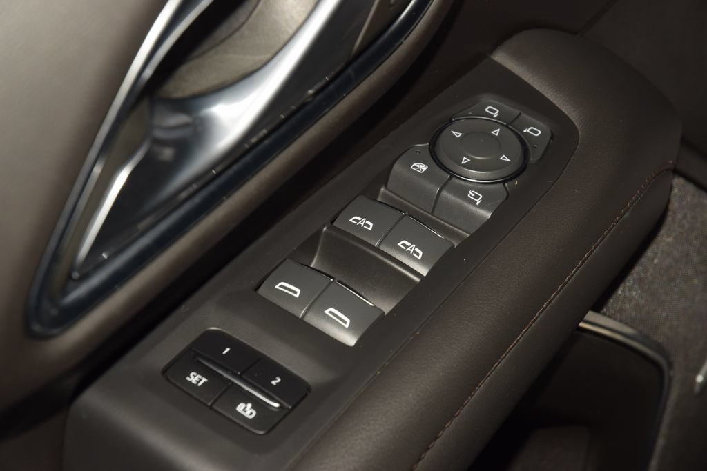 Used 2023 Chevrolet Tahoe High Country AWD/4WD image 48