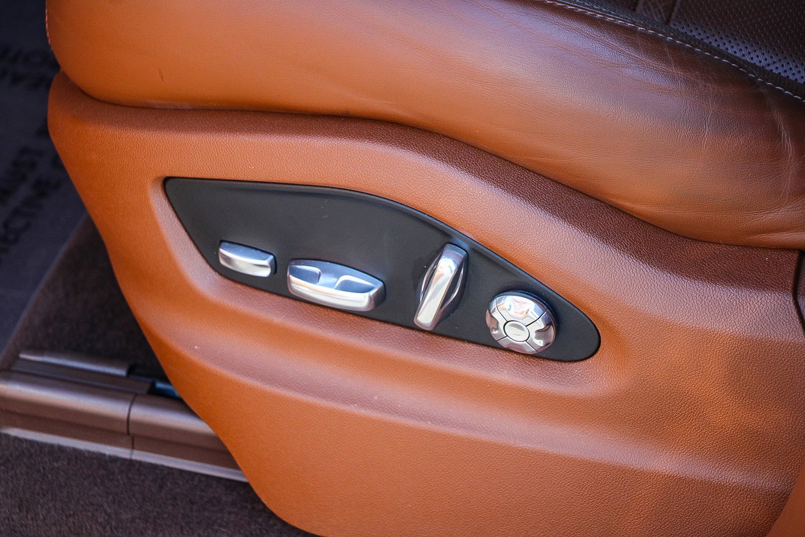 Used 2021 Porsche Cayenne GTS image 20