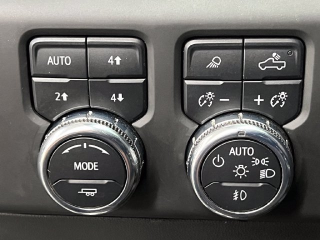 Used 2023 GMC Sierra 1500 AT4 w/ AT4 Preferred Package AWD/4WD image 16