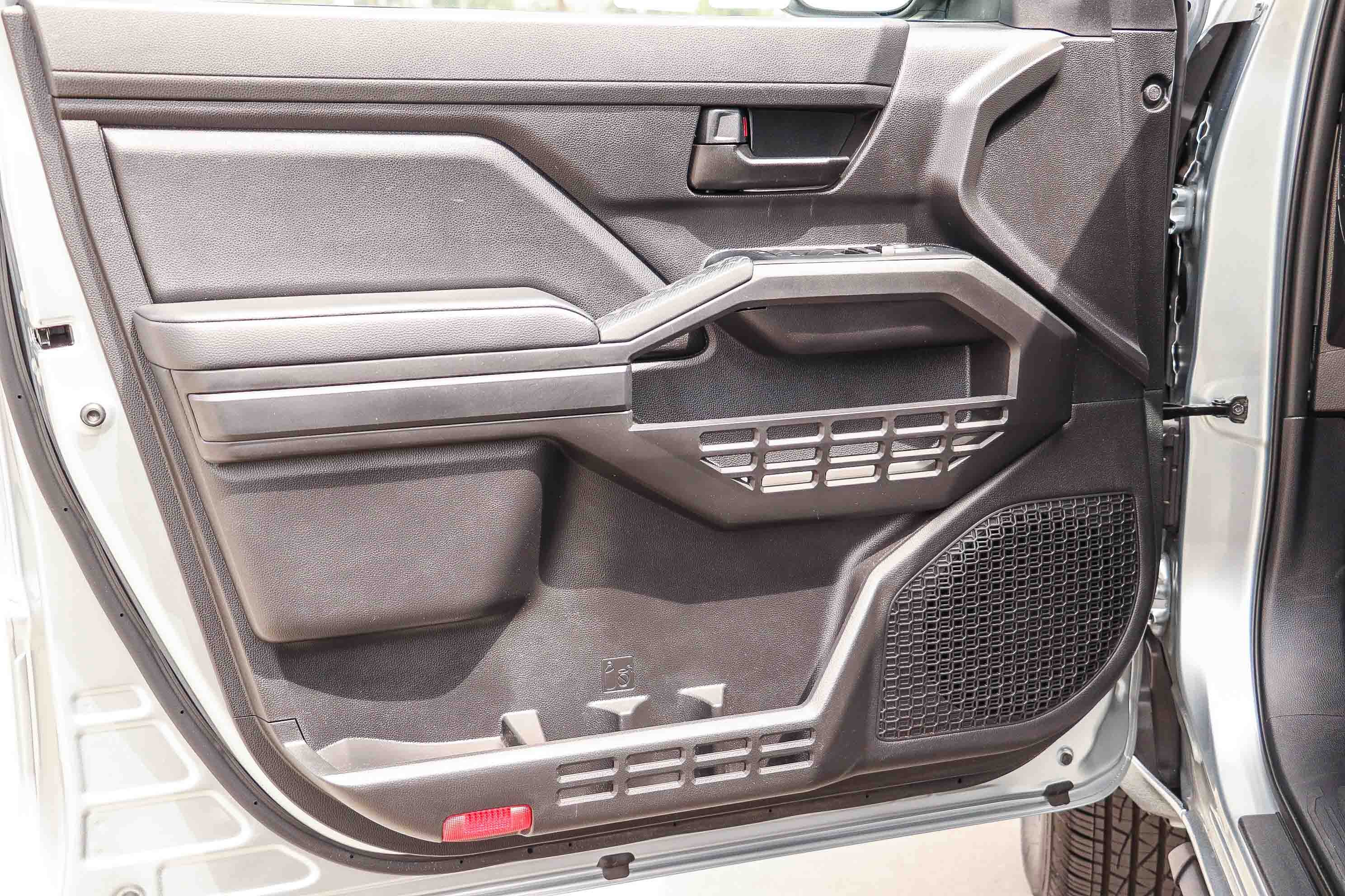 Certified 2025 Toyota Tacoma SR RWD image 17