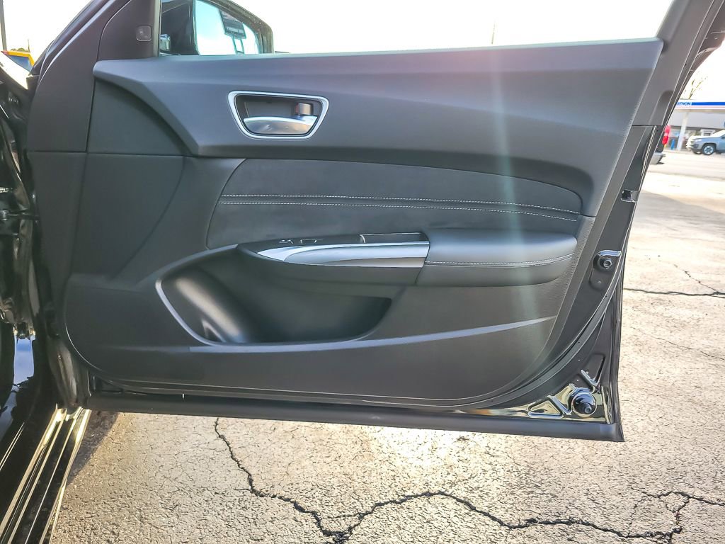 Used 2018 Acura TLX V6 w/ Technology & A-SPEC Pkg AWD/4WD image 20