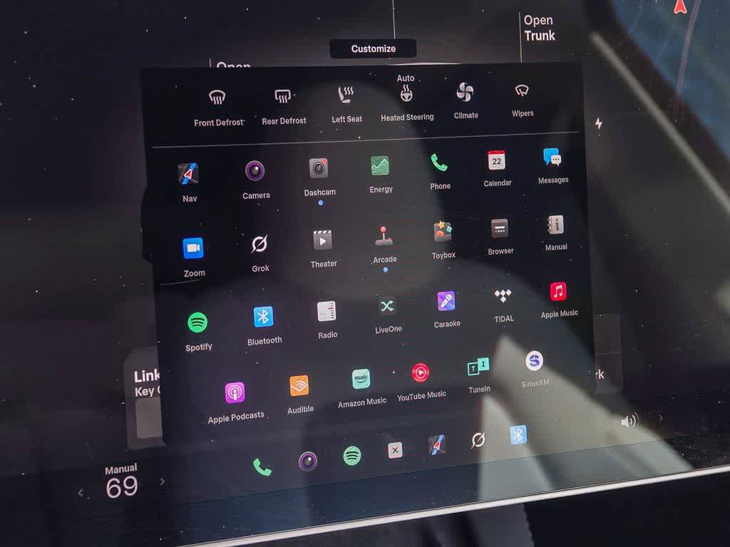 Used 2023 Tesla Model Y Long Range AWD/4WD image 22
