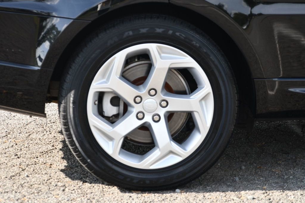 Used 2020 Land Rover Range Rover Sport HSE image 14