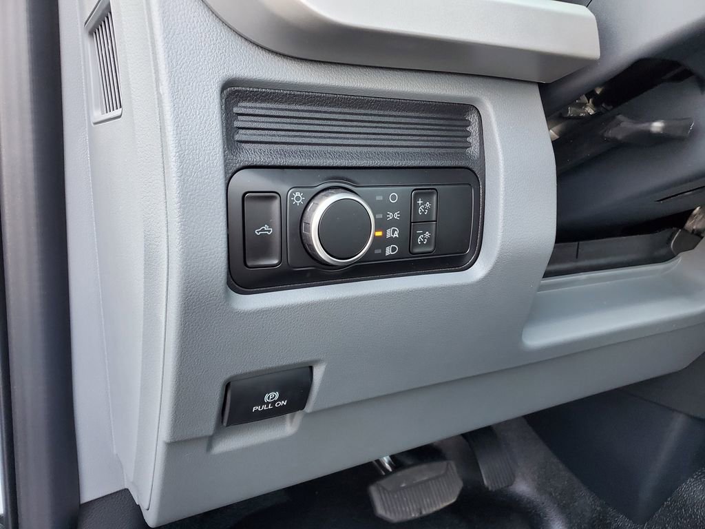 New 2026 Ford F250 XL w/ XL Off-Road Package image 11