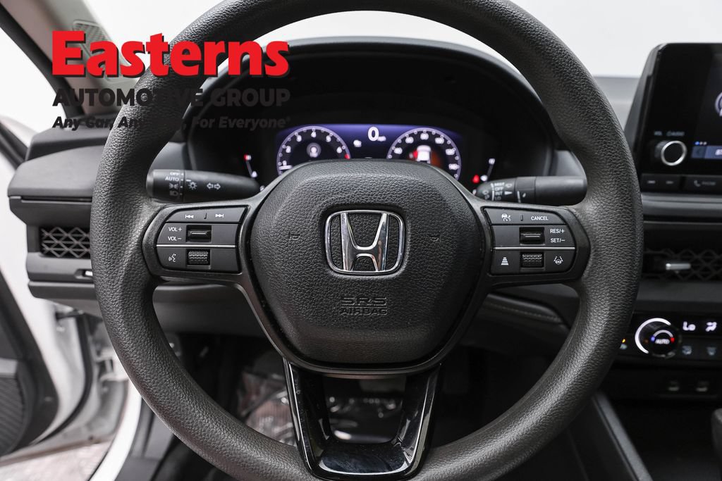 Used 2025 Honda Accord SE image 10