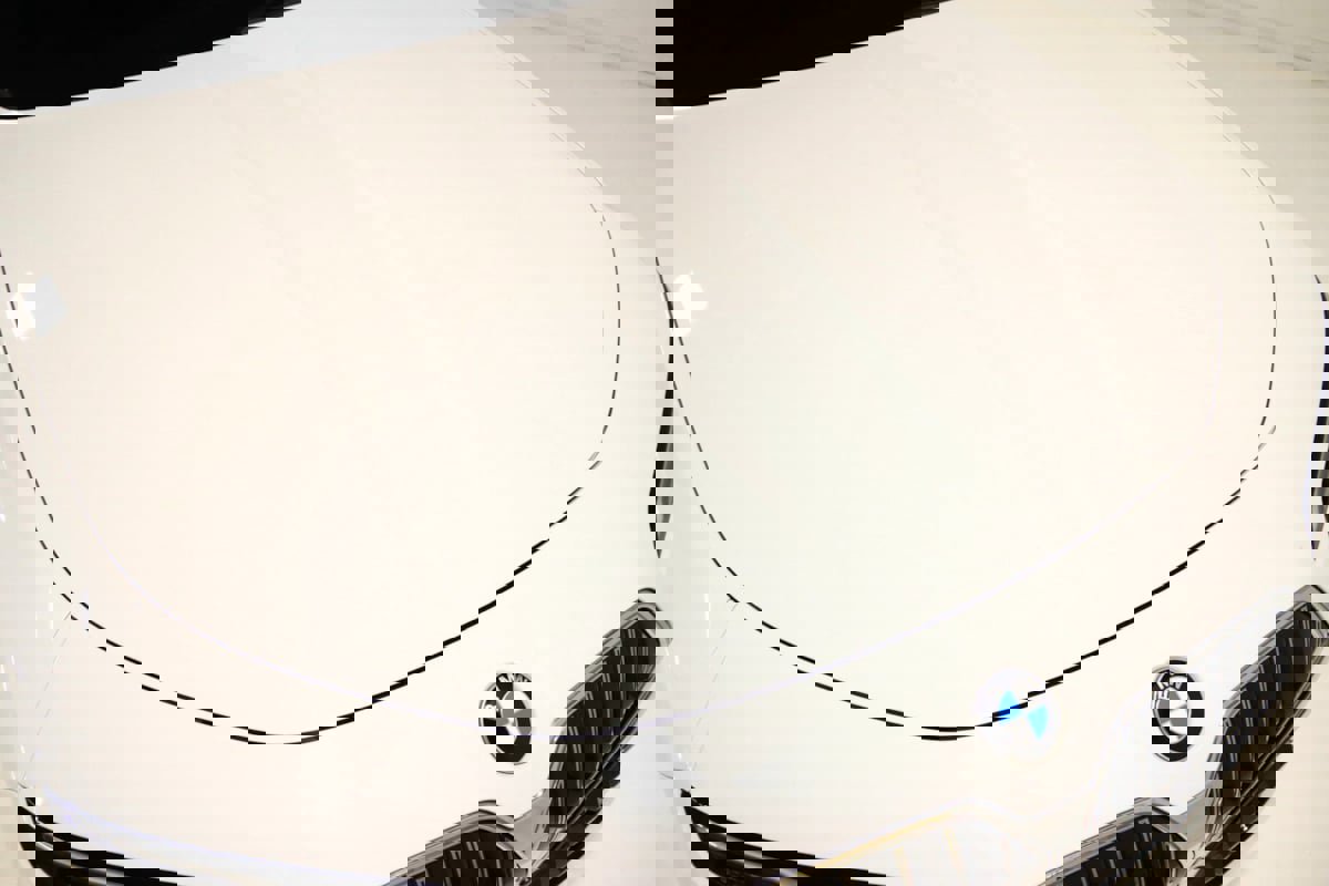 Used 2023 BMW 760i xDrive image 90