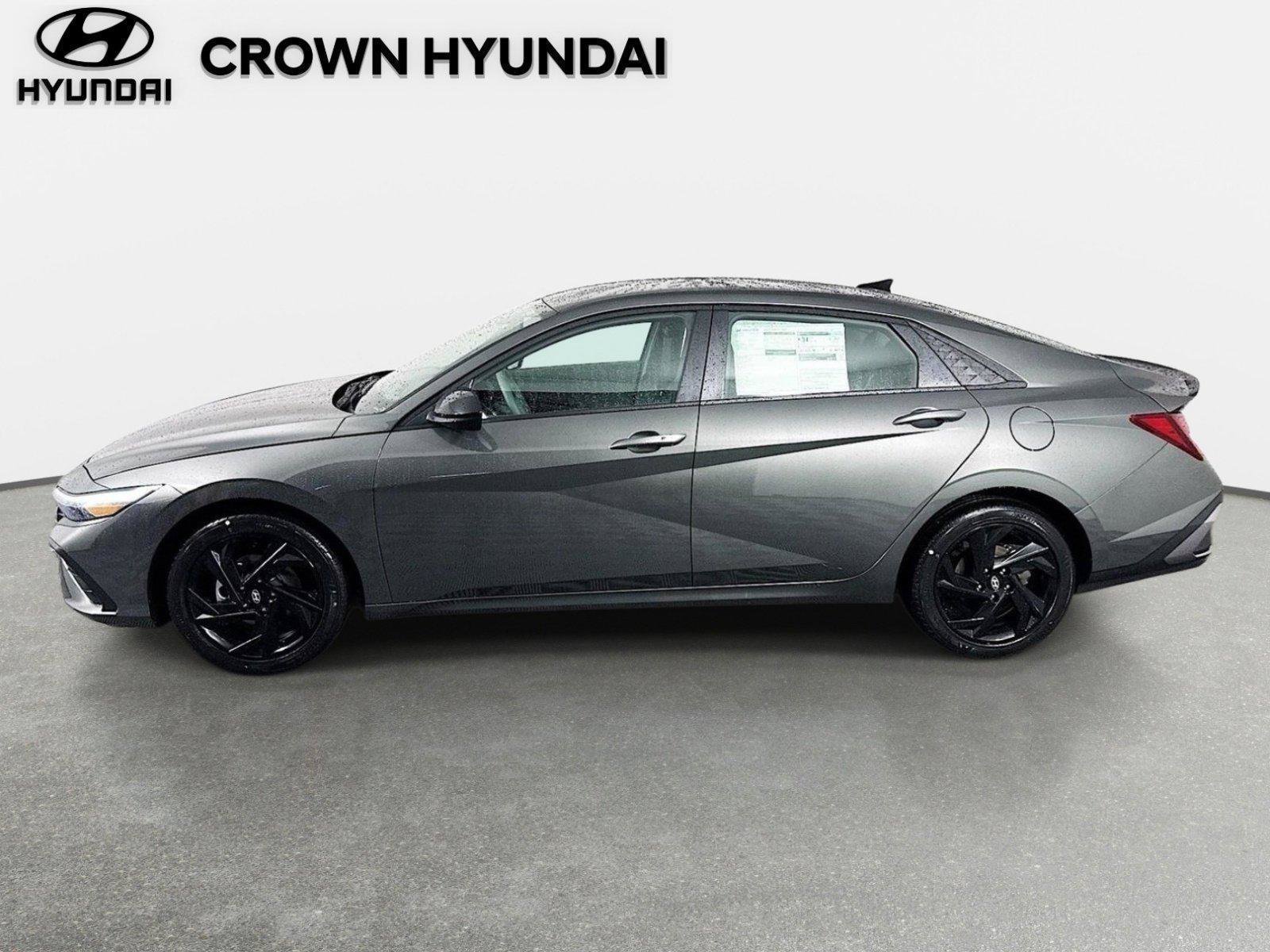 New 2026 Hyundai Elantra Sport FWD image 8