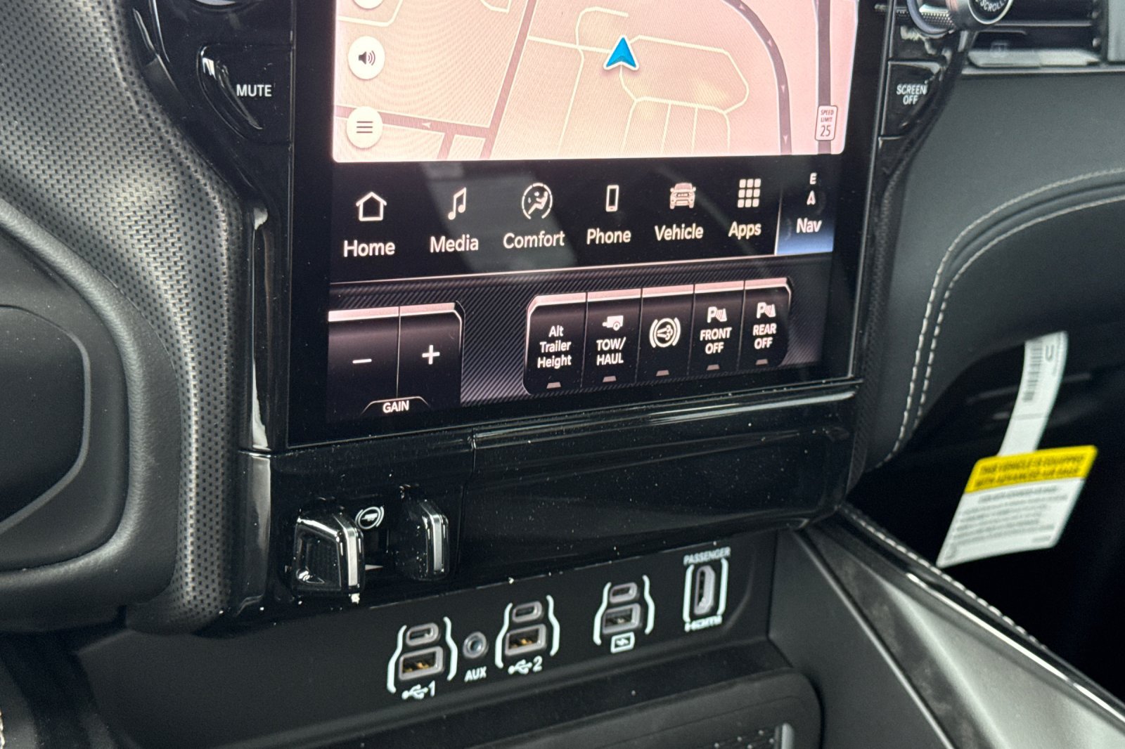 New 2026 RAM 3500 Limited AWD/4WD image 19