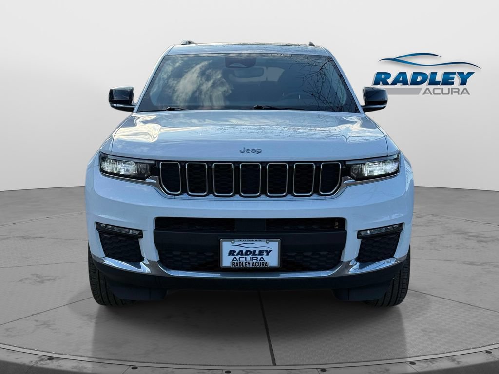 Used 2023 Jeep Grand Cherokee L Limited AWD/4WD image 2
