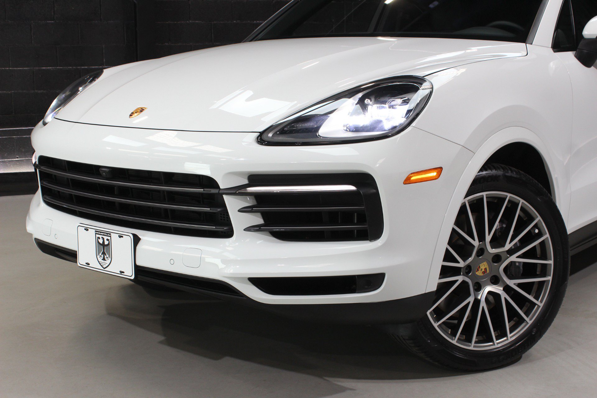 Used 2022 Porsche Cayenne Platinum Edition AWD/4WD image 5