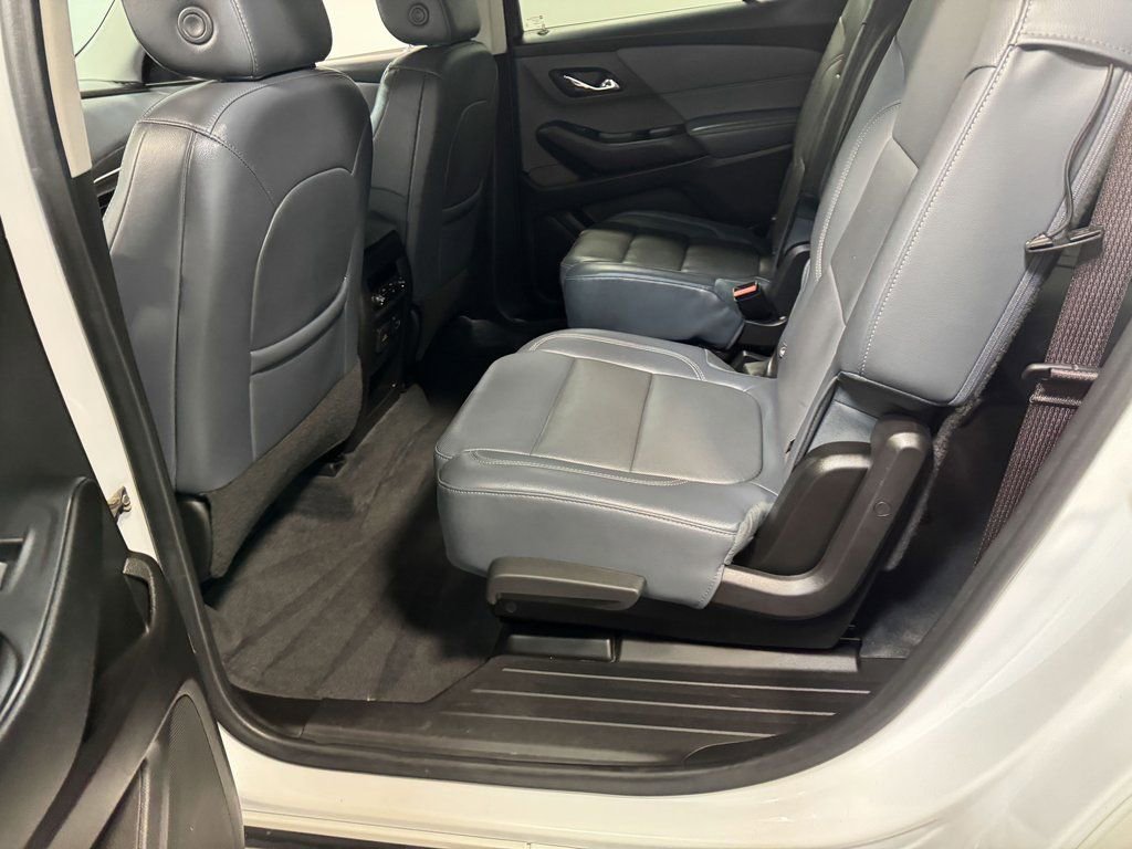 Used 2021 Chevrolet Traverse Premier image 47