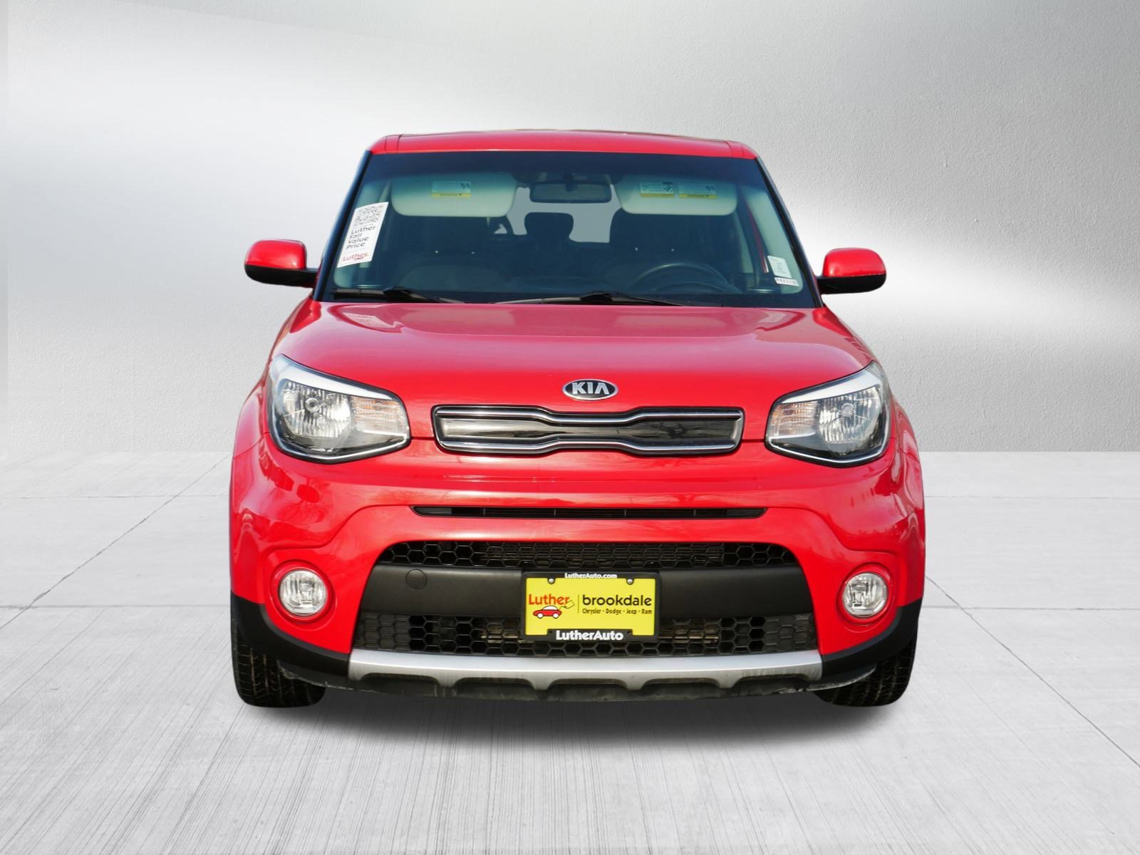 Used 2018 Kia Soul + image 2