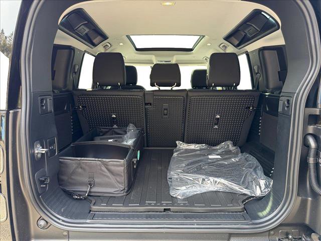 New 2026 Land Rover Defender 110 S AWD/4WD image 25
