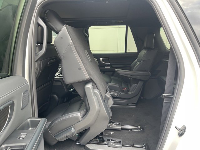 New 2025 Ford Expedition Max Platinum w/ Stealth Performance Package image 19