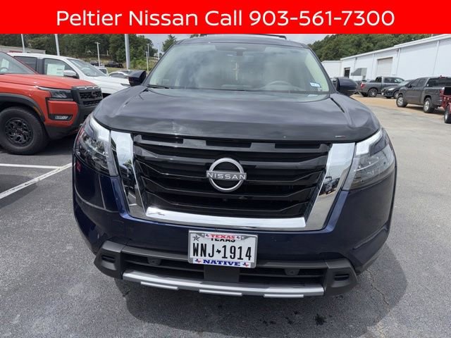 Certified 2025 Nissan Pathfinder Platinum FWD image 7