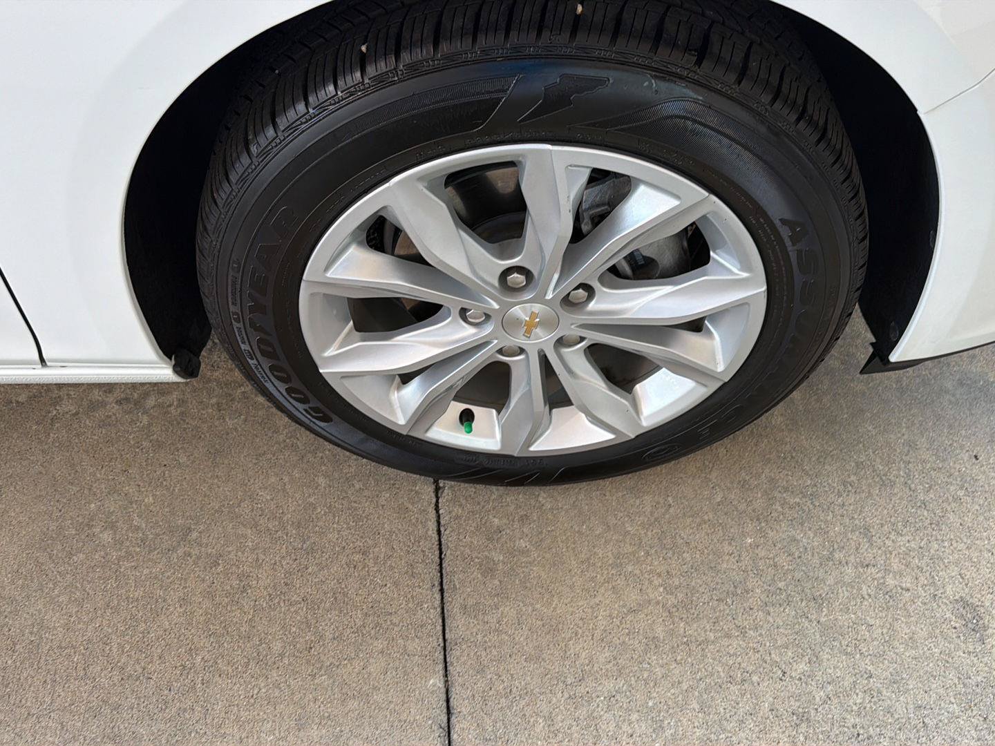 Used 2024 Chevrolet Malibu LT FWD image 38