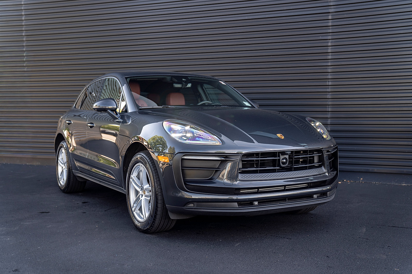 Used 2026 Porsche Macan AWD/4WD image 26