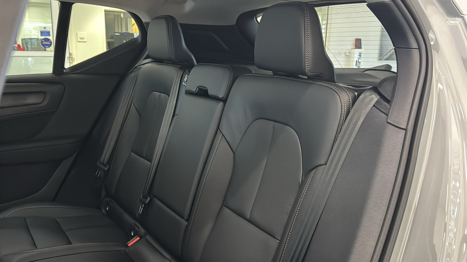 New 2026 Volvo XC40 B5 Plus w/ Protection Package Premier AWD/4WD image 26