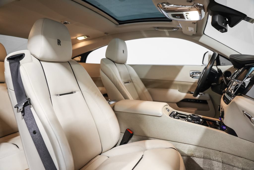 Used 2014 Rolls-Royce Wraith RWD image 21